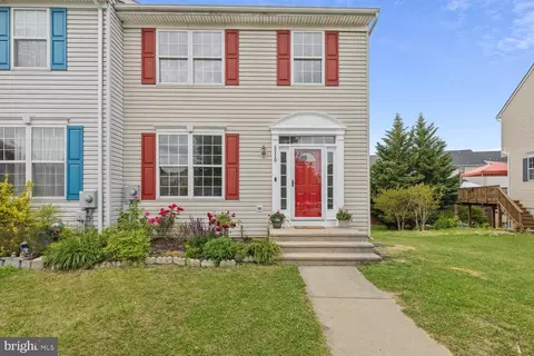 5110 Mclauren Ln, Frederick, MD 21703