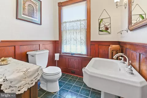 48 E South St E, Frederick, MD 21701 photo 26