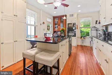 48 E South St E, Frederick, MD 21701 photo 4