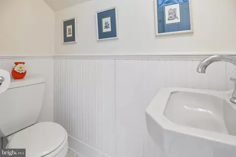 48 E South St E, Frederick, MD 21701 photo 32