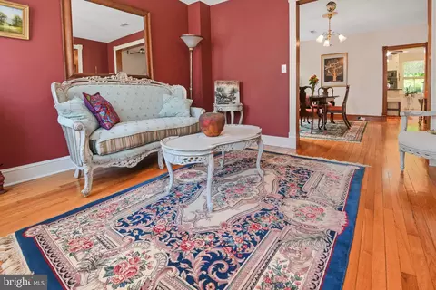 48 E South St E, Frederick, MD 21701 photo 13