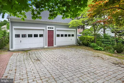 48 E South St E, Frederick, MD 21701 photo 3