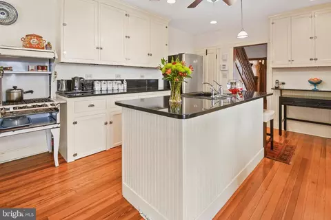 48 E South St E, Frederick, MD 21701 photo 7