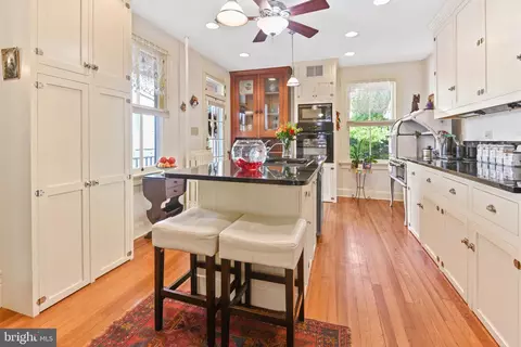 48 E South St E, Frederick, MD 21701 photo 6