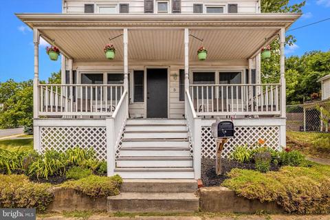 5 E B St, Brunswick, MD 21716