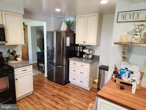1203 Conewago Dr, Frederick, MD 21702 photo 5