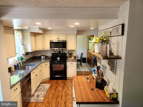 1203 Conewago Dr, Frederick, MD 21702 photo 4