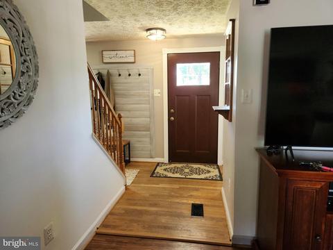 1203 Conewago Dr, Frederick, MD 21702 photo 2