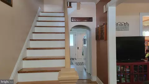 212 E 8th St, Frederick, MD 21701 photo 4