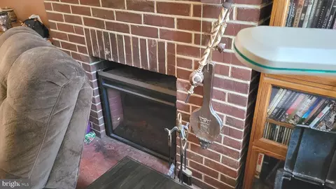 212 E 8th St, Frederick, MD 21701 photo 3