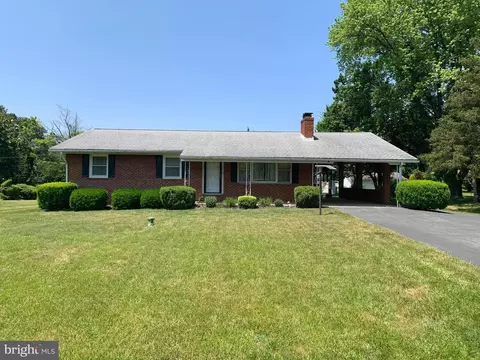 6994 Clover Hill Dr, Frederick, MD 21702