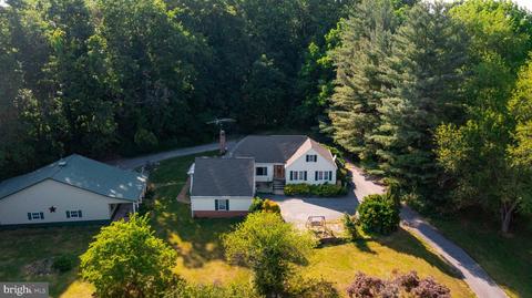 8802 Links Bridge Rd # a, Thurmont, MD 21788