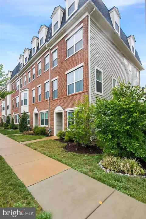 7166 Proclamation Pl, Frederick, MD 21703