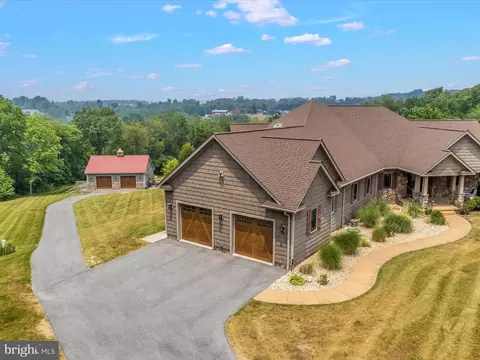 7235 Woodville Rd, Mount Airy, MD 21771