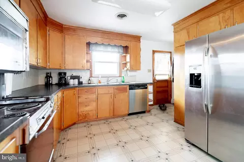 10 Frederick Ave, Frederick, MD 21701 photo 10