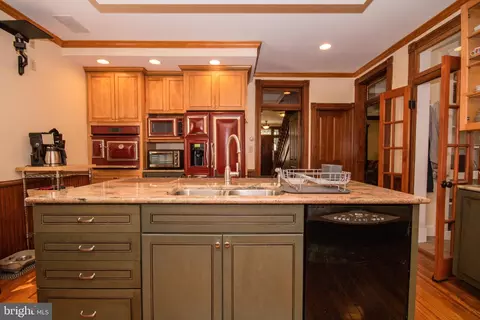 122 E Main St, Middletown, MD 21769 photo 6