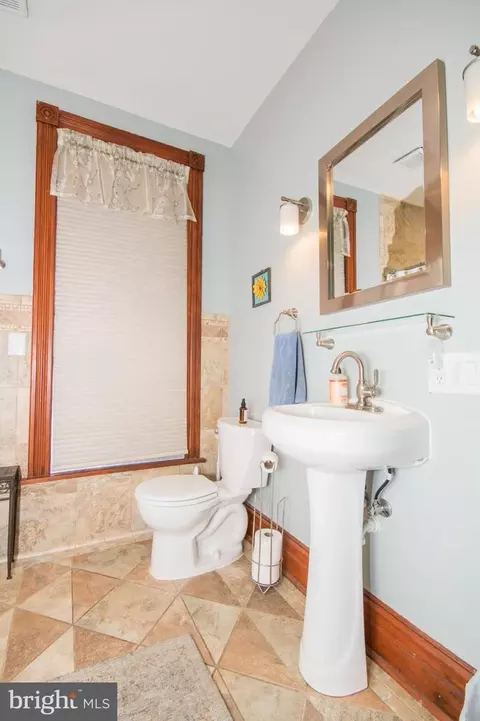 122 E Main St, Middletown, MD 21769 photo 15