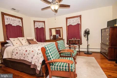 122 E Main St, Middletown, MD 21769 photo 29
