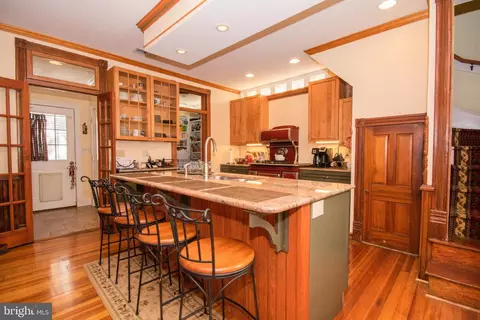 122 E Main St, Middletown, MD 21769 photo 4