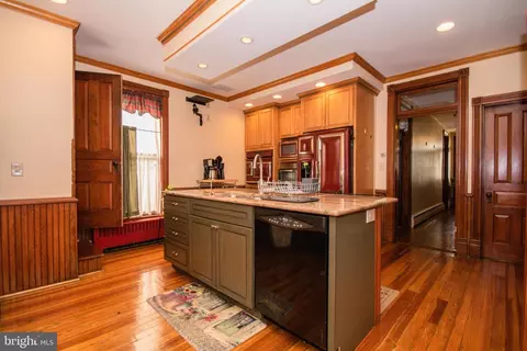 122 E Main St, Middletown, MD 21769 photo 5