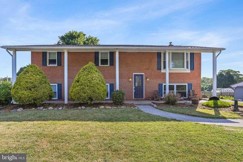 31 E Moser Rd, Thurmont, MD 21788