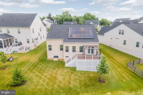 304 Conundrum Ct, Frederick, MD 21702 photo 3
