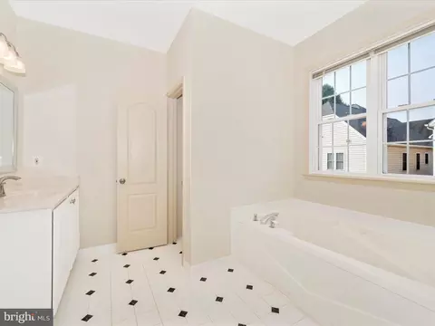 2619 Bear Den Rd, Frederick, MD 21701 photo 17
