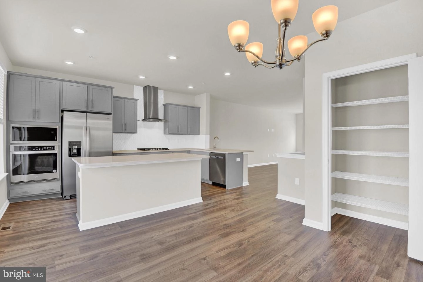 864 Amity St, Frederick, MD 21701 photo 7