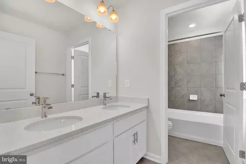410 Constellation Ln, Frederick, MD 21701 photo 15