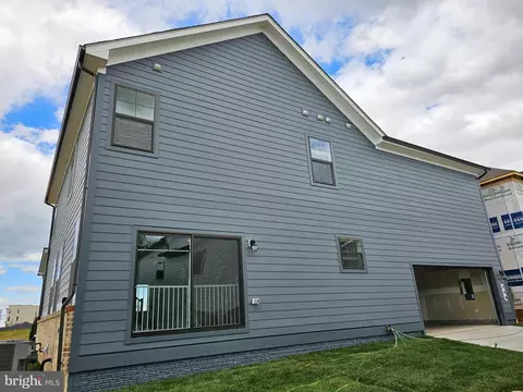 446 Constellation Ln, Frederick, MD 21701 photo 4