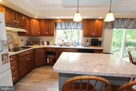 8389 Buckeye Ct, Frederick, MD 21702 photo 10