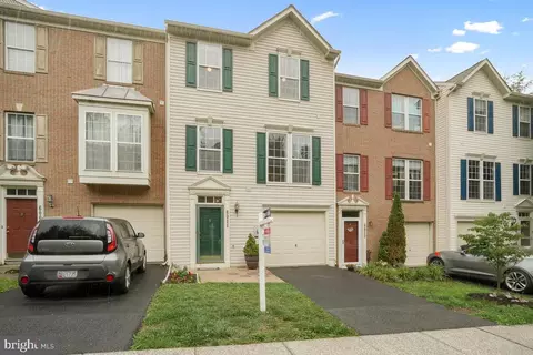 6011 Newport Ln, Frederick, MD 21701