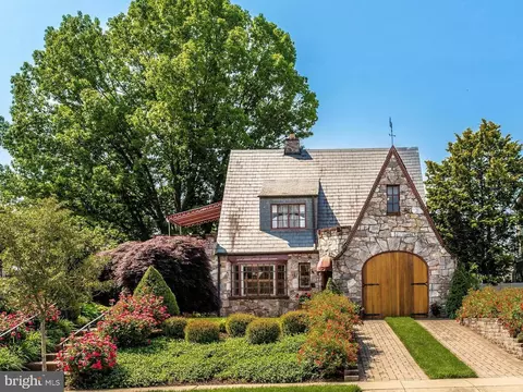 402 W 2nd St, Frederick, MD 21701