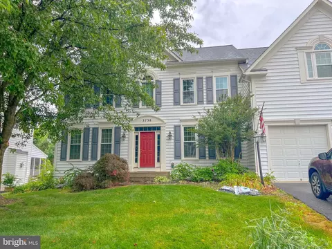 3738 Spicebush Dr, Frederick, MD 21704
