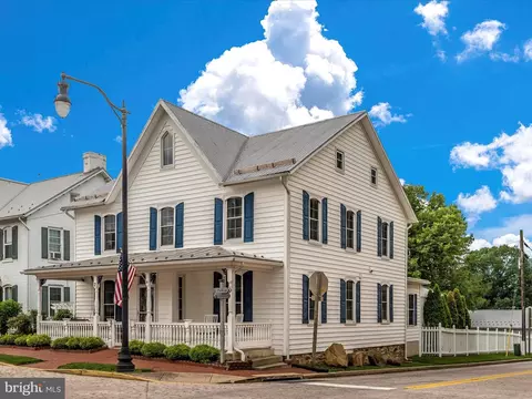 2 E Main St, Burkittsville, MD 21718