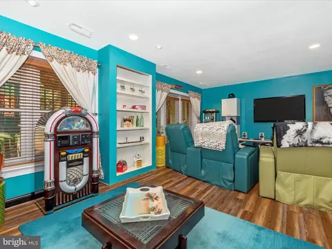 8041 Admiralty Pl, Frederick, MD 21701 photo 43