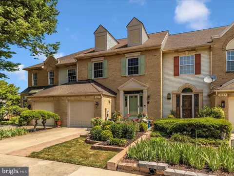 8041 Admiralty Pl, Frederick, MD 21701 photo 3