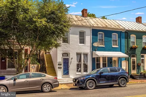 207 W 5th St, Frederick, MD 21701 photo 2