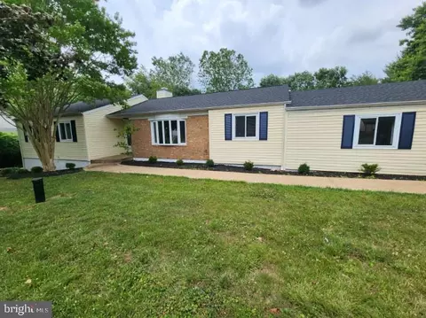 2732 Hillside Ct, Ijamsville, MD 21754