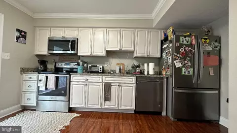 559 Lancaster Pl, Frederick, MD 21703 photo 8