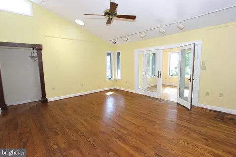 8388 Buckeye Ct, Frederick, MD 21702 photo 5