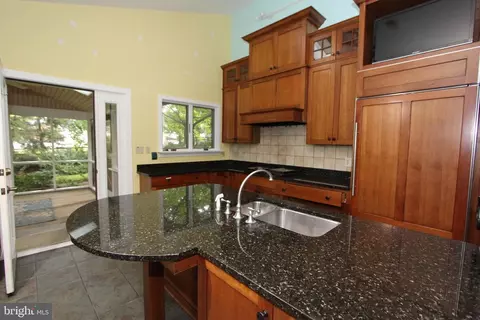 8388 Buckeye Ct, Frederick, MD 21702 photo 10