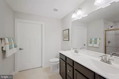 2582 Lamplighter Dr, Frederick, MD 21702 photo 16
