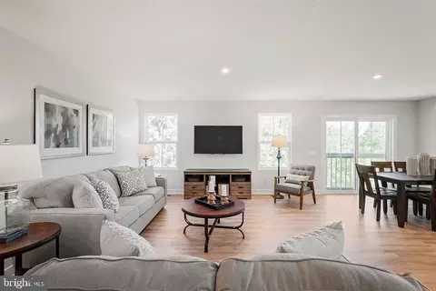 2574 Lamplighter Dr, Frederick, MD 21702 photo 10