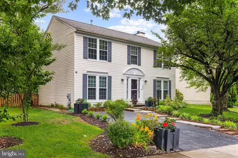 1309 Willow Oak Dr, Frederick, MD 21701