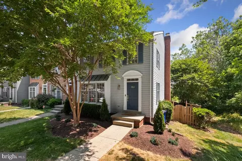7983 Windsail Ct, Frederick, MD 21701