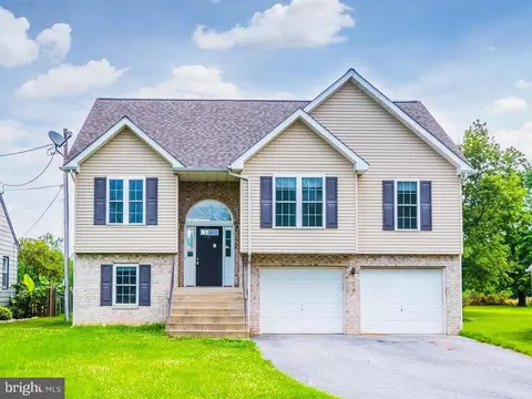 37 E Moser Rd, Thurmont, MD 21788