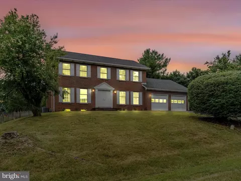 8112 Stone Ridge Dr, Frederick, MD 21702