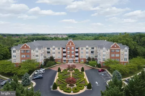 2250 Bear Den Rd #214, Frederick, MD 21701