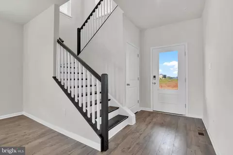 448 Constellation Ln, Frederick, MD 21701 photo 5